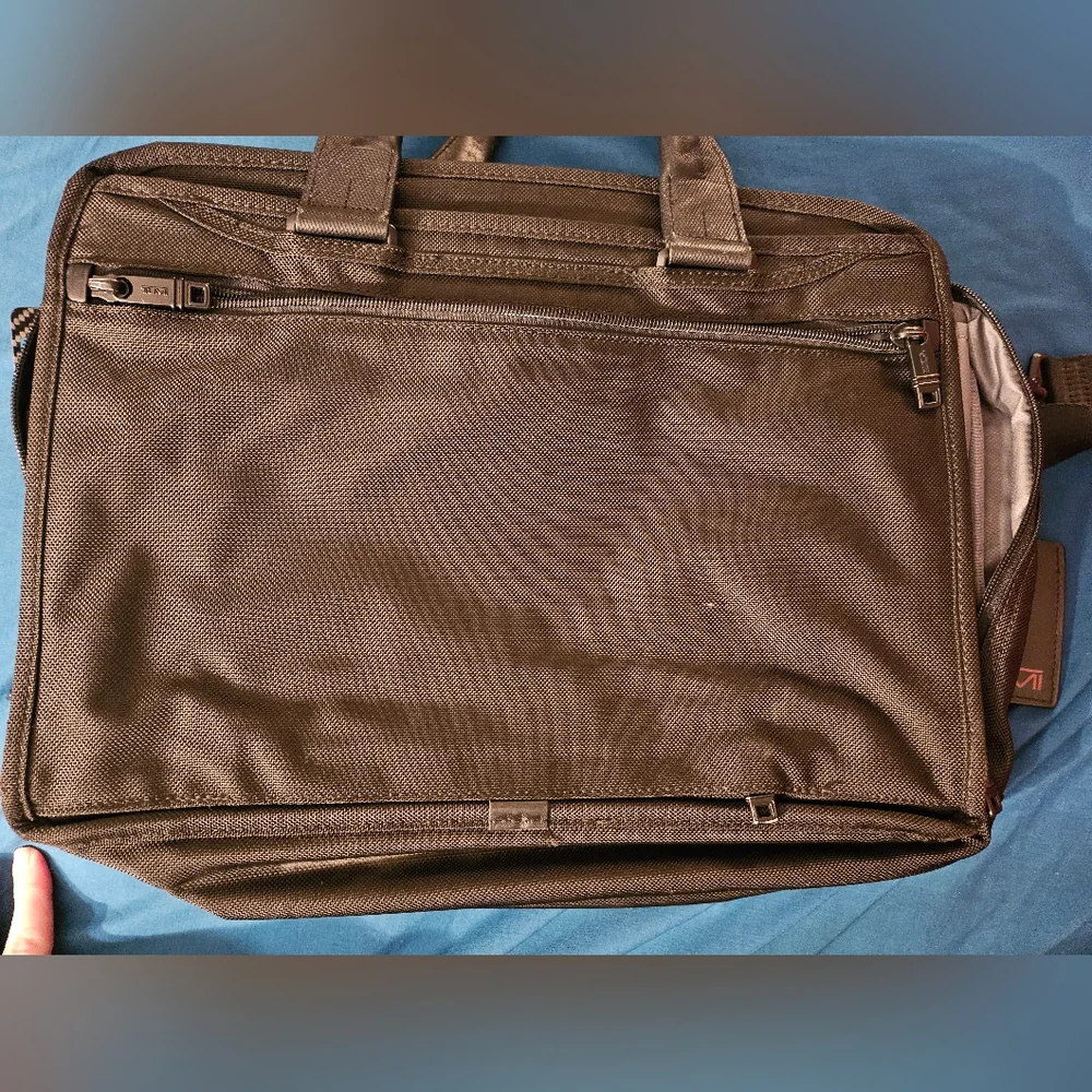 Tumi alpha expandable